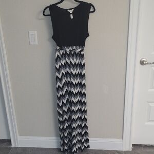 Ma Cherie Maternity Black And White Maxi Dress